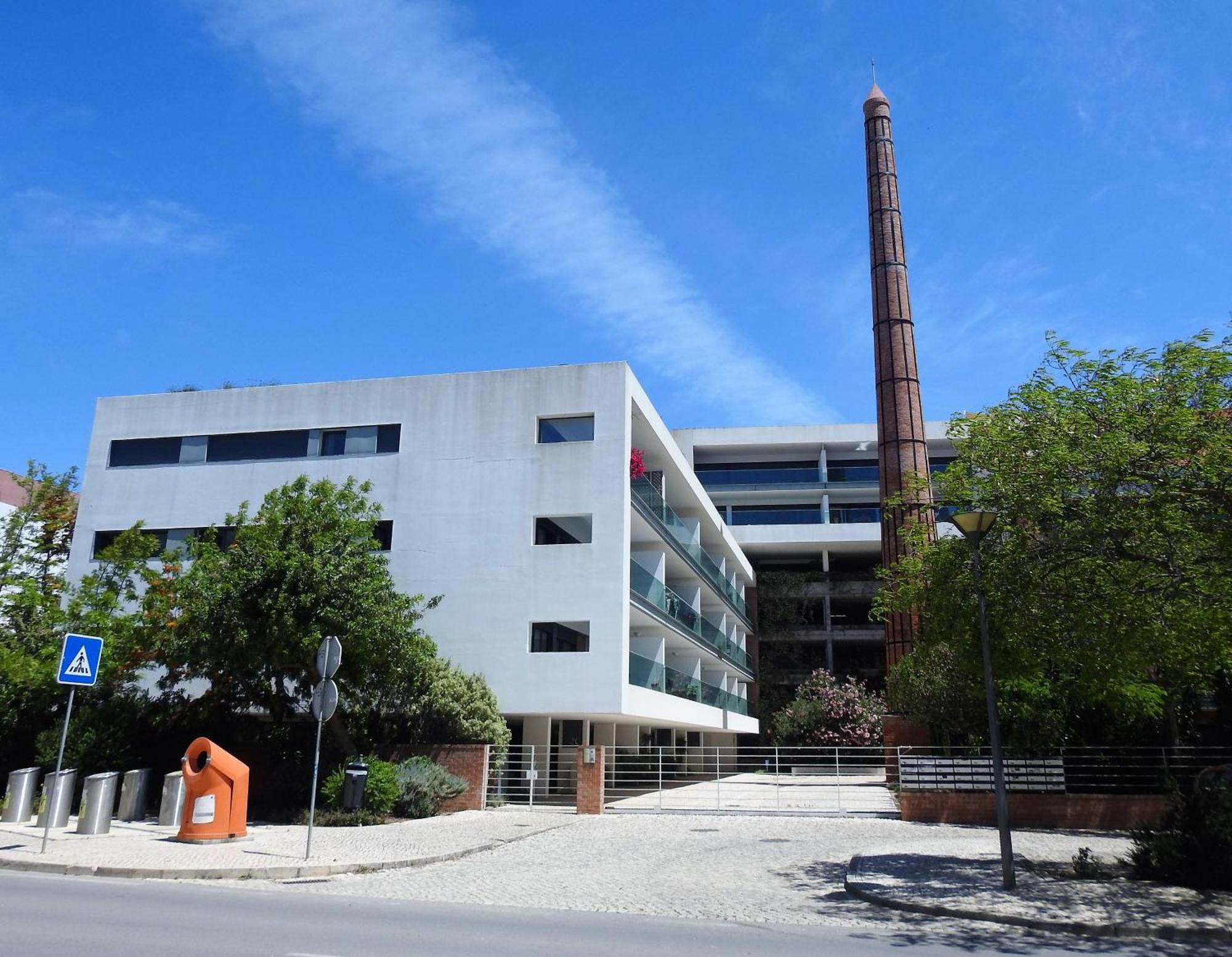 Lagos Factory Green Екстериор снимка